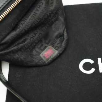 Bolso Chanel negro bandolera - El Vestidor Vintage - Moda primeras