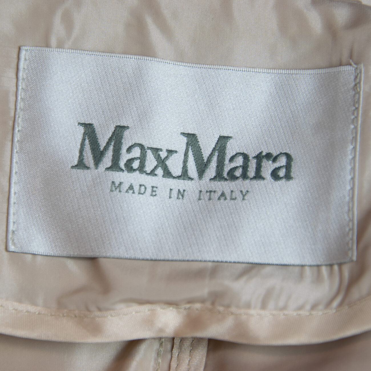 Gabardina MaxMara color Beige - Imagen 2