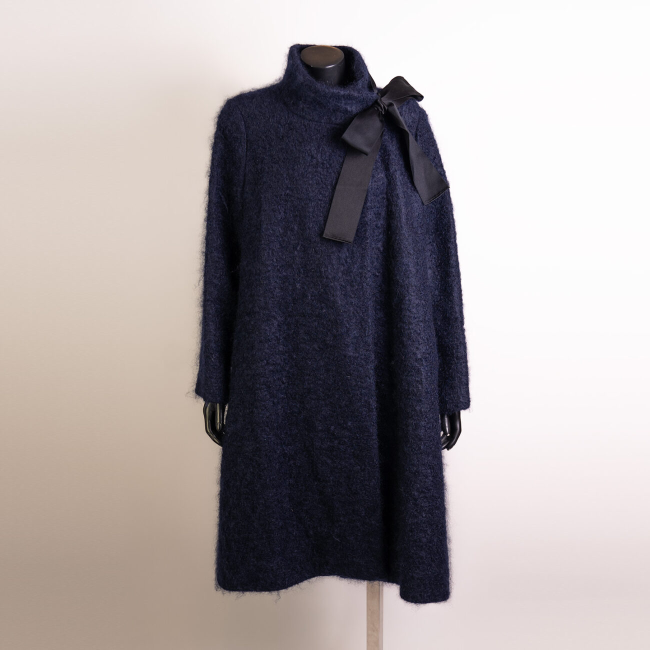 Carolina Herrera Abrigo Mohair azul
